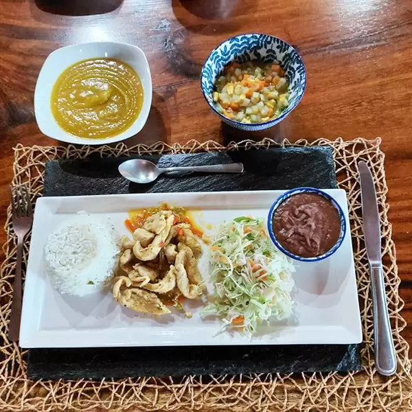Where to Eat in La Fortuna: Traditional Costa Rican Food and the Best Local Restaurants