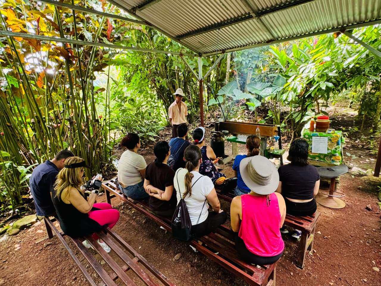 Visit a Costa Rican Family - 3