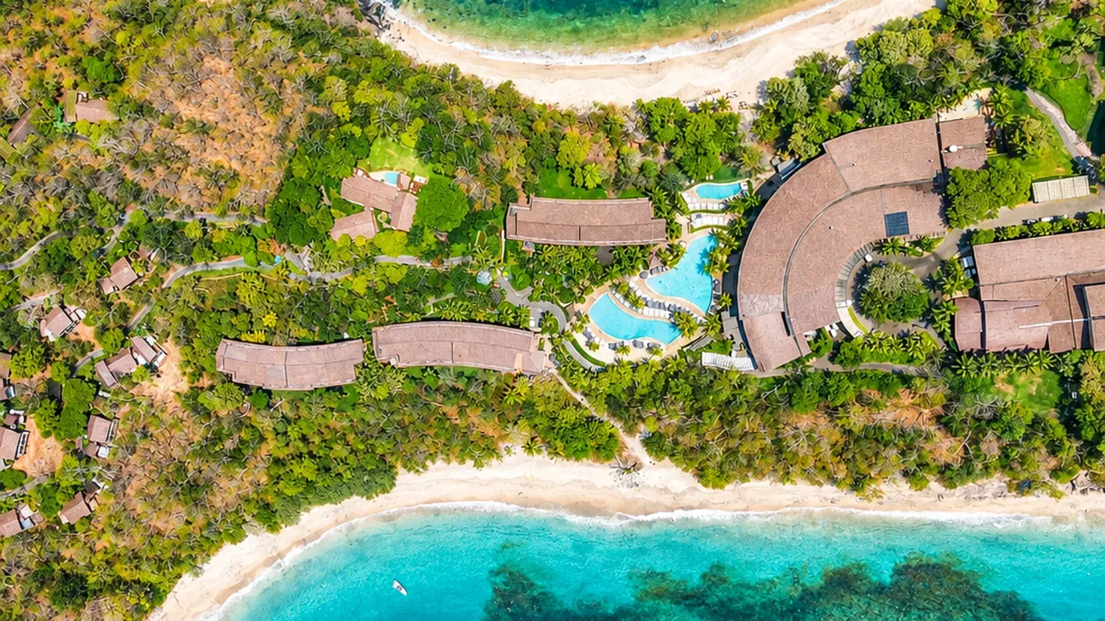 Private shuttle arriving at a luxury beach resort on Peninsula Papagayo, Guanacaste